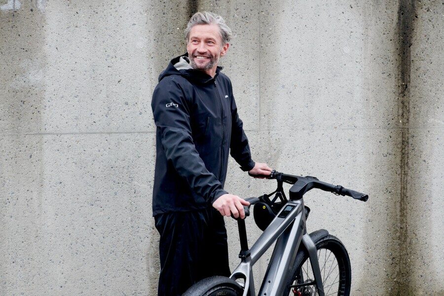 Heb je een rijbewijs nodig voor een speed pedelec in België? Het antwoord op die vraag is ja. Je hebt een geldig rijbewijs nodig om met een speed pedelec de baan op te gaan.