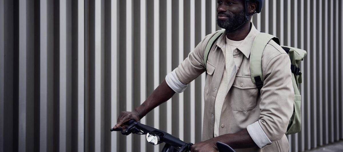 Hoe lang gaat een fietshelm mee en wanneer moet je hem vervangen? Je ontdekt het in onze blog.