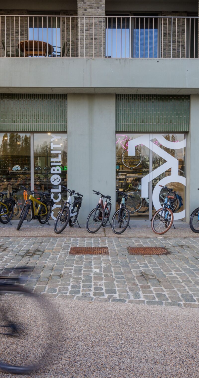 Voorgevel Cyclobility fietsenwinkel in Gent (Dok Noord)