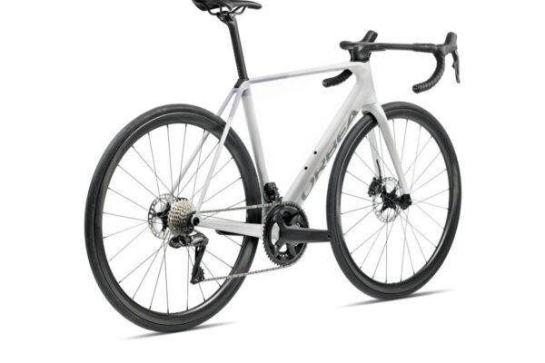 Orbea ORCA M30i 2026, Iris White (Gloss) - Lilac (Matt)