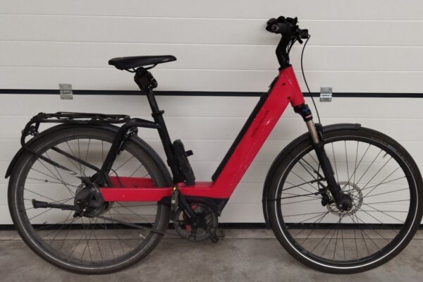 Riese & Müller Nevo Vario 500Wh (TWEEDEHANDS) 2023, Dynamic Red Metallic