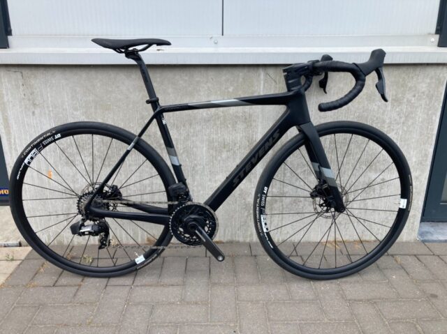 Izoard Izoard Pro Sram Force AXS (TWEEDEHANDS) 2023, Stealth black