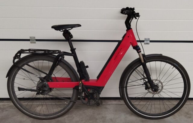 Riese & Müller Nevo Vario 500Wh (TWEEDEHANDS) 2023, Dynamic Red Metallic