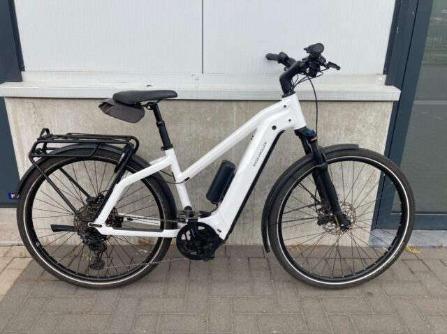 Riese & Müller Charger4 Mixte Touring 750Wh (TWEEDEHANDS) 2024, Ceramic white