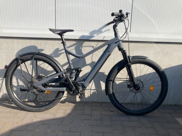 Moustache Friday 27 FS 5 (TWEEDEHANDS) 2020, Grijs